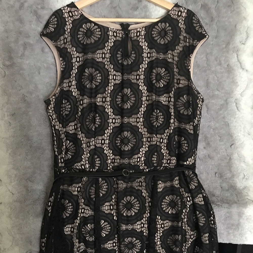 NWOT LONDON STYLE COLLECTION 20W DRESS